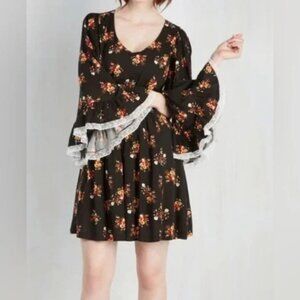 Bea & Dot ModCloth Floral Goth Through The Bluebells In Bouquet Bell Sleeves